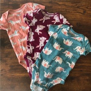Carter’s Set of 3 Animal Pattern Onesies Sz 3 mo